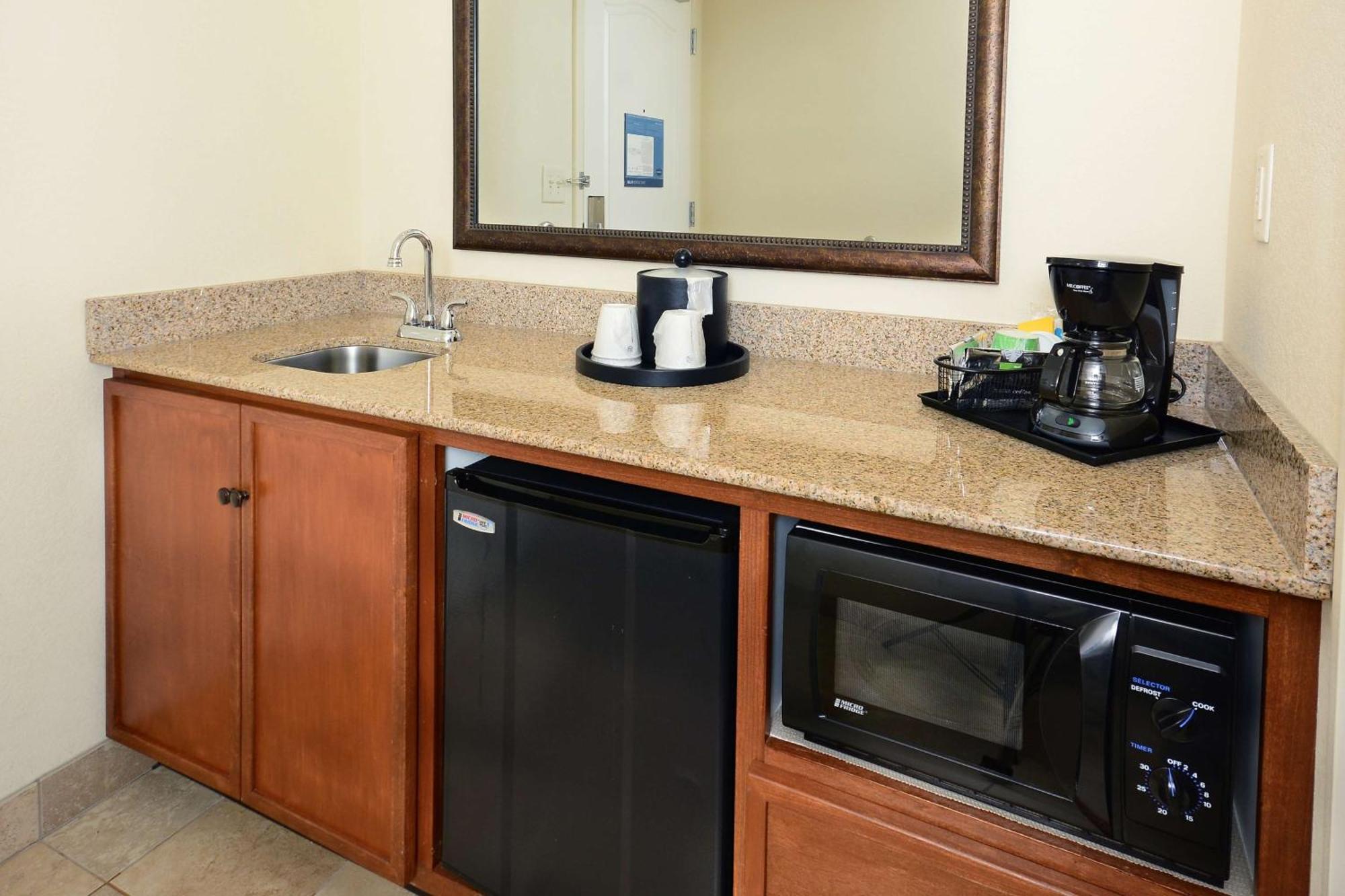 Hampton Inn & Suites Durham North I-85 מראה חיצוני תמונה